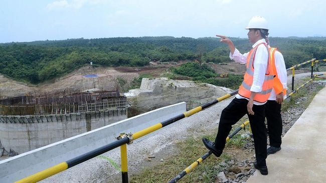 Akademisi Apresiasi Pembangunan Infrastruktur Era Presiden Jokowi Jangkau Daerah Pelosok