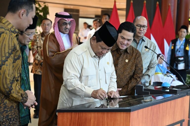 Prabowo Resmikan Terminal Khusus Haji dan Umroh Ibadah Makin Lancar