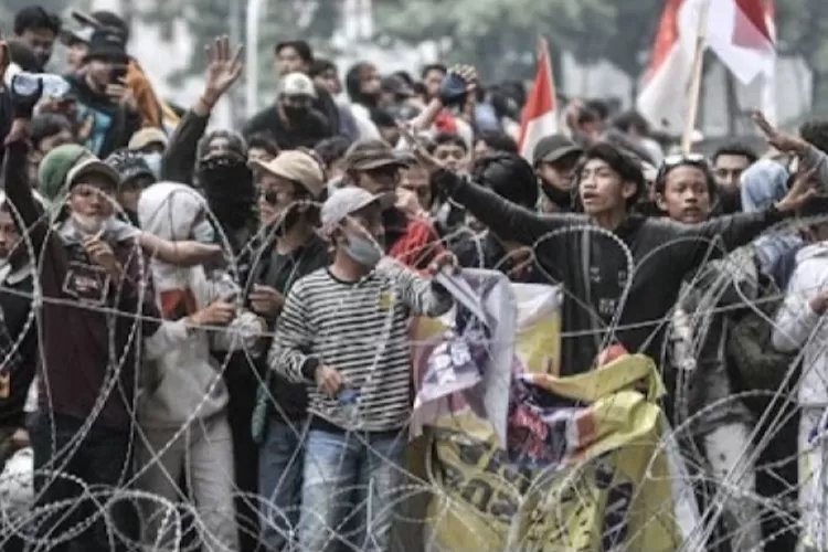 Akademisi Ingatkan Dampak Buruk Demo Anarkis, Imbau Masyarakat Bijak Sikapi Informasi