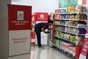 Keberanian Negeri Mengoreksi Liberalisme Ekonomi Lewat Koperasi Merah Putih