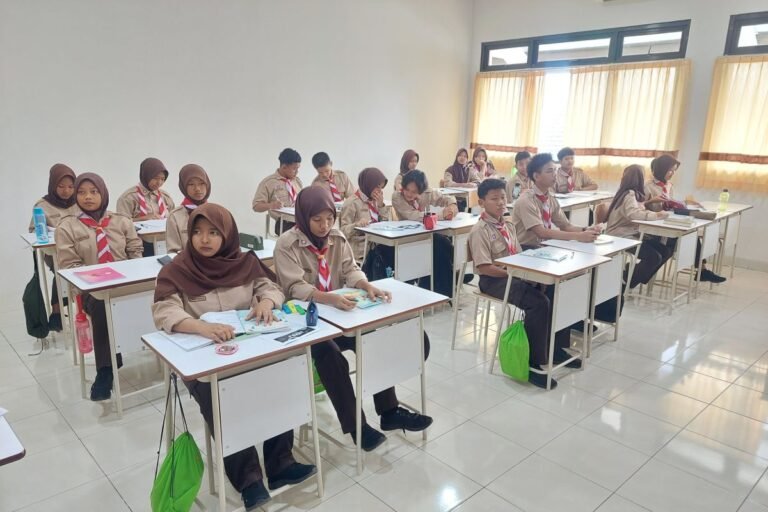 Sekolah Rakyat Perkuat Pendidikan Bermutu Lewat Karakter dan Literasi