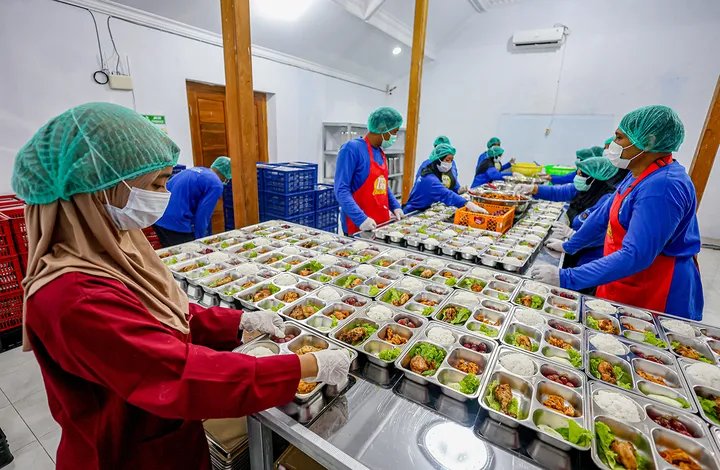 MBG Serap Tenaga Kerja, Program Gizi Sekaligus Gerakkan Ekonomi