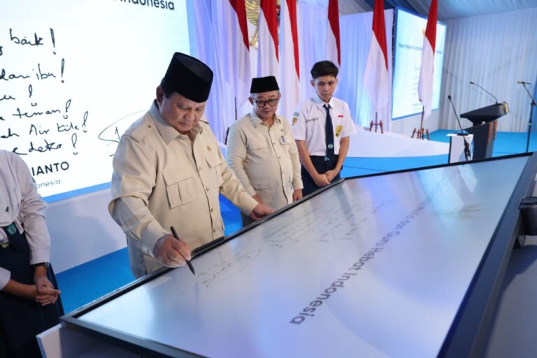 Presiden Prabowo Prioritaskan Revitalisasi Sekolah, Fokus 3T dan Sarpras Kritis