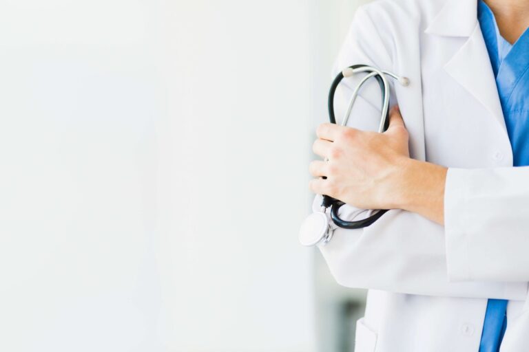 Insentif Dokter 3T, Langkah Nyata Negara Hadir di Daerah Terpencil