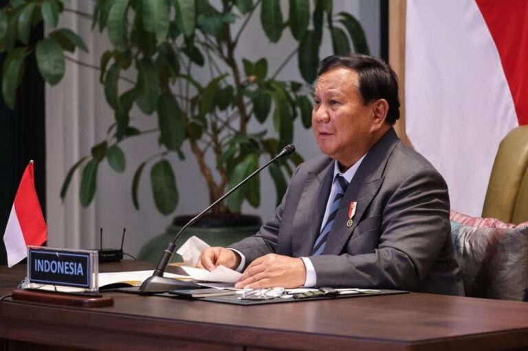Survei Indikator Politik: Tingkat Kepuasan terhadap Prabowo Lebih Tinggi Dibanding Presiden Sebelumnya