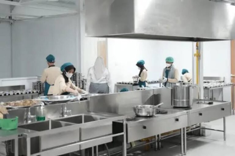 Tegas Jaga Standar MBG, Ribuan Dapur Wajib Penuhi Syarat