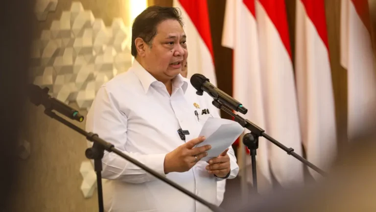 Distribusi THR Mulai Bergulir, Pemerintah Pastikan Hak Pekerja Terpenuhi