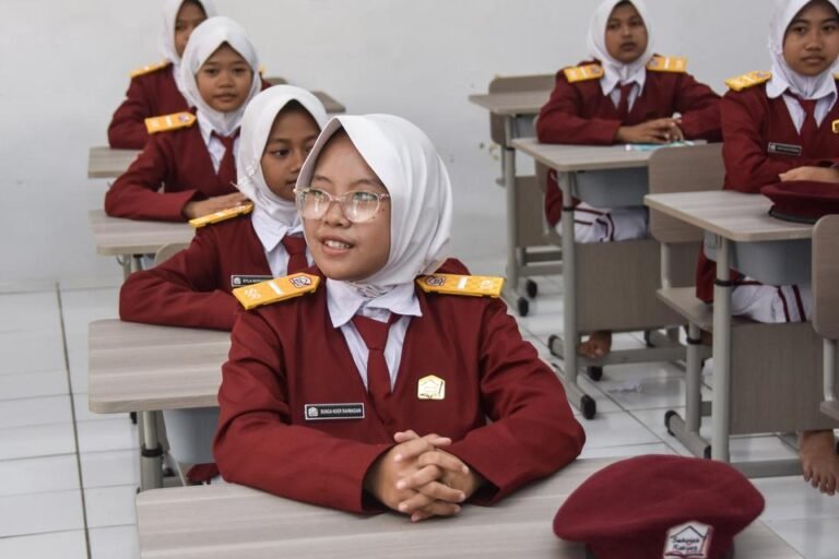 Dari Anak Pekerja Informal ke Peluang Global, Sekolah Rakyat Usung Pendidikan Bermutu