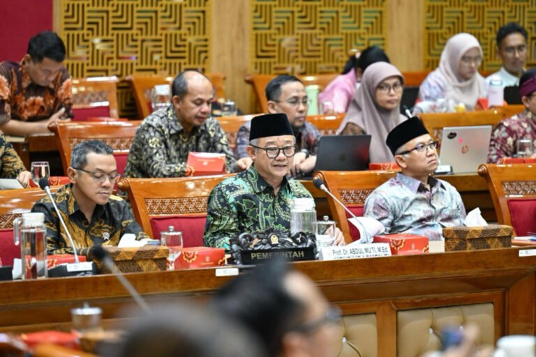 Komitmen Pemerintah dalam Mewujudkan Pendidikan Bermutu untuk Semua