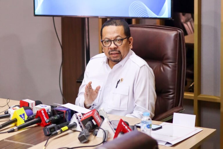 Ingatkan Bahaya Narasi Inkonstitusional, Sejumlah Pihak Tegaskan Pergantian Presiden Hanya Lewat Pemilu