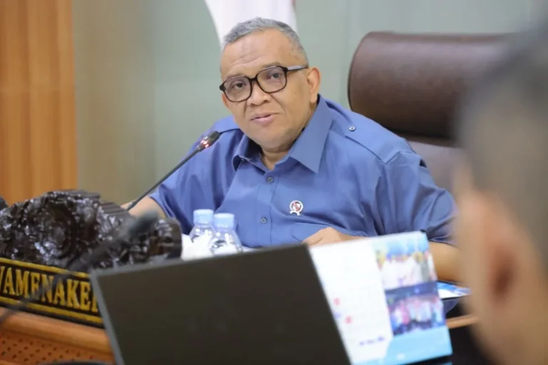Pemerintah Komitmen Jaga Pondasi Ekonomi Antisipasi Potensi Badai PHK