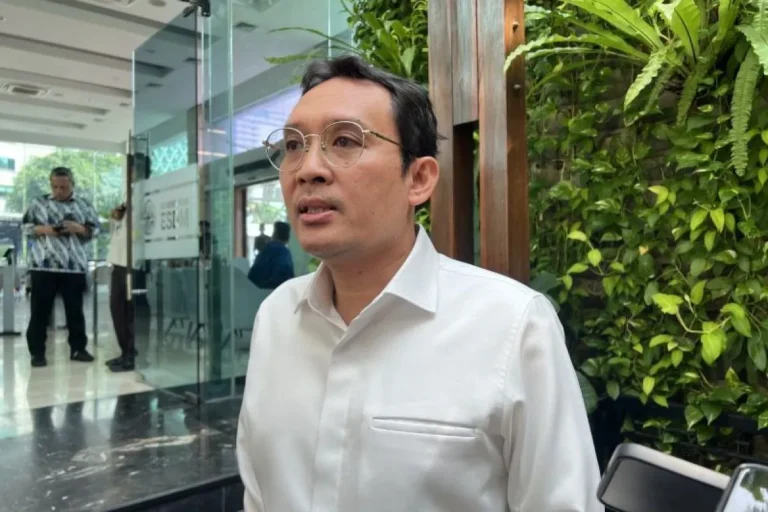 Baru, 13 Proyek Hilirisasi Sasar Energi, Minerba, dan Perkebunan Strategis Nasional