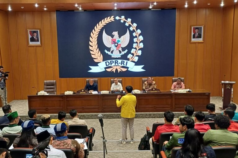 Dialog DPR dengan Mahasiswa Dinilai Langkah Cerdas Redam Ketegangan Politik