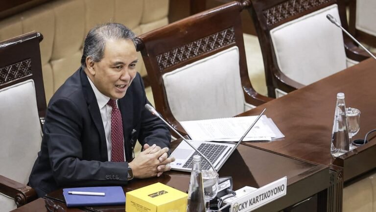 Pemerintah Perkuat Kolaborasi OJK, Perbankan, Fintech, dan Polri Tangani Online Scam Keuangan