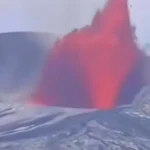 Pemerintah Bergerak Tangani Erupsi Anak Krakatau